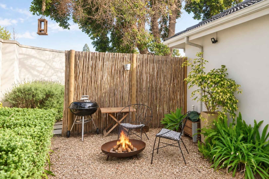 6 Bedroom Property for Sale in Northcliff Western Cape